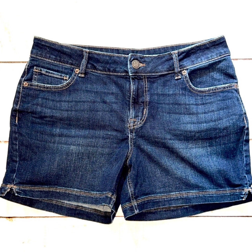 Maurice’s Women's Jean Shorts Sz 14